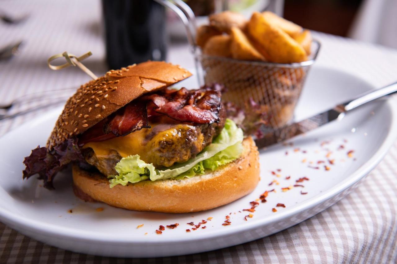 Hotel Restaurant Platzer Гмюнд Экстерьер фото